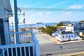 Bella Mar C 4 Bedroom Townhouse by RedAwning