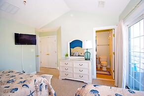 Bella Mar C 4 Bedroom Townhouse by RedAwning