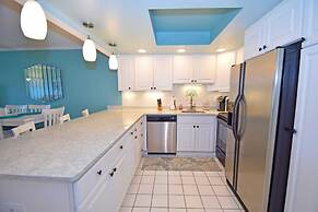 Harbour Island 305l 3 Bedroom Condo by RedAwning