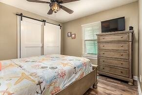 Chele's Bayside Cottage - 2304 Island Shores Dr 4 Bedroom Home by RedA