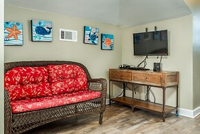 Chele's Bayside Cottage - 2304 Island Shores Dr 4 Bedroom Home by RedA