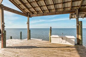 Chele's Bayside Cottage - 2304 Island Shores Dr 4 Bedroom Home by RedA