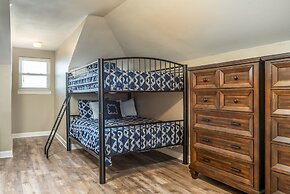 Chele's Bayside Cottage - 2304 Island Shores Dr 4 Bedroom Home by RedA