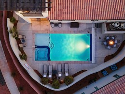 Paradise Private Pool Retreat #17 6 Bedroom Home