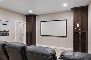 Paradise Private Pool Retreat #17 6 Bedroom Home