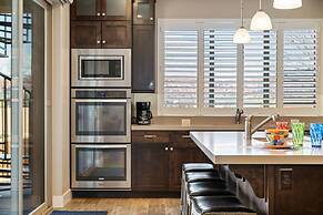 Paradise Private Pool Retreat #17 6 Bedroom Home