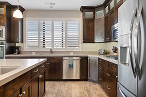 Paradise Private Pool Retreat #17 6 Bedroom Home