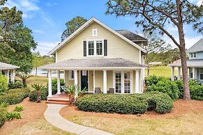 1322 Laurel Grove 3 Bedroom Home by RedAwning