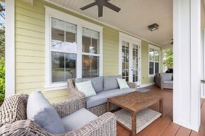 1322 Laurel Grove 3 Bedroom Home by RedAwning