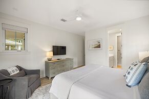 1322 Laurel Grove 3 Bedroom Home by RedAwning