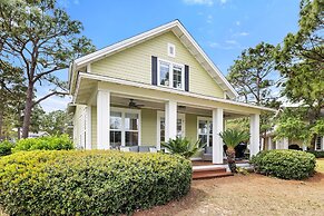 1322 Laurel Grove 3 Bedroom Home by RedAwning