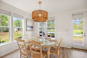 1322 Laurel Grove 3 Bedroom Home by RedAwning