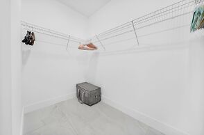 Sunbeam Plush 2 Story Loft