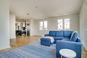 Sleek + Modern Nashville Home: Walk to Marathon!