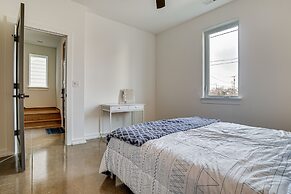 Sleek + Modern Nashville Home: Walk to Marathon!