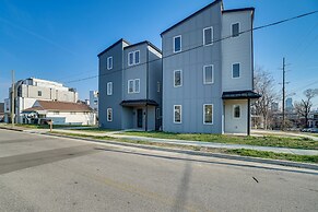 Sleek + Modern Nashville Home: Walk to Marathon!