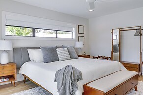 Lakeland Retreat w/ Private Pool & Yard Games!