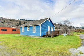 Cozy Norcal Cottage: 2 Mi to Redwoods & Beaches!