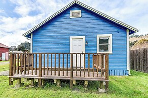 Cozy Norcal Cottage: 2 Mi to Redwoods & Beaches!