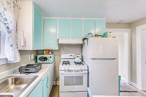 Cozy Norcal Cottage: 2 Mi to Redwoods & Beaches!