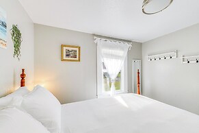 Cozy Norcal Cottage: 2 Mi to Redwoods & Beaches!