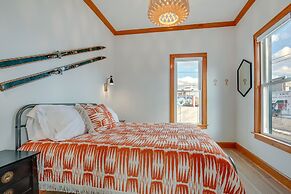 Pet-friendly Minocqua Home: Walk to Lake & Dining!