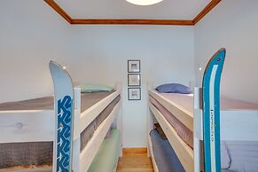 Pet-friendly Minocqua Home: Walk to Lake & Dining!