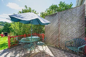Cozy New Hampshire Retreat w/ Fire Pit & Porch!