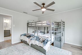 Peaceful Longview Home w/ Pond, 6 Mi to Downtown!