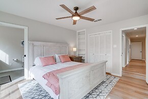 Peaceful Longview Home w/ Pond, 6 Mi to Downtown!