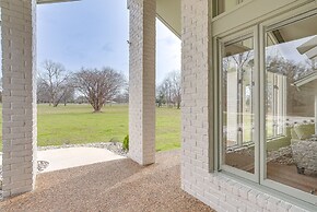 Peaceful Longview Home w/ Pond, 6 Mi to Downtown!