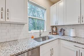 Family-friendly Home ~ 5 Mi to UNC Charlotte!