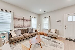 Family-friendly Home ~ 5 Mi to UNC Charlotte!