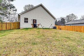 Family-friendly Home ~ 5 Mi to UNC Charlotte!