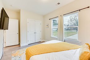 Family-friendly Home ~ 5 Mi to UNC Charlotte!