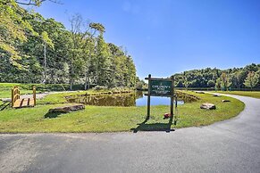 Dog-friendly Newland Cabin w/ Deck + Lake Access!