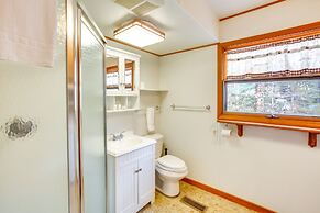 Dog-friendly Newland Cabin w/ Deck + Lake Access!