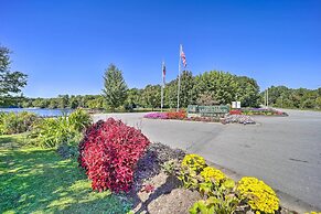 Dog-friendly Newland Cabin w/ Deck + Lake Access!