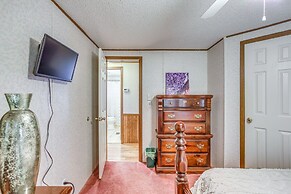 Georgetown Home w/ Deck ~ 13 Mi to Black River!