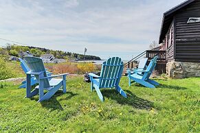 Charming Orr's Island Cottage w/ Ocean Views