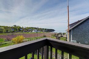 Charming Orr's Island Cottage w/ Ocean Views