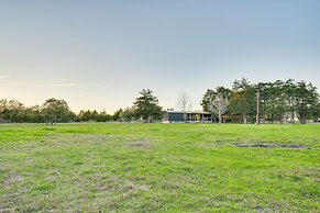 Private Schulenburg Cabin Near Winery!