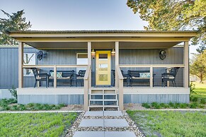 Near Majek Vineyard: Private Schulenburg Cabin