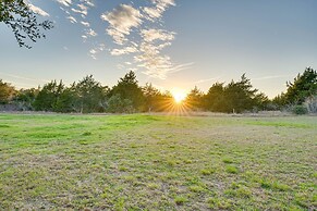 Near Majek Vineyard: Private Schulenburg Cabin