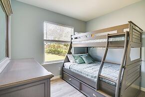 Screened Porch & Fire Pit: Quiet Cape Coral Home