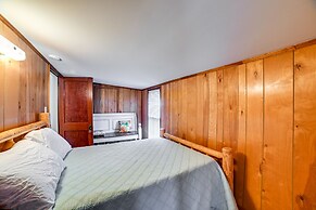 Peaceful Cottage w/ Yard: 2 Mi to Kentucky Lake!