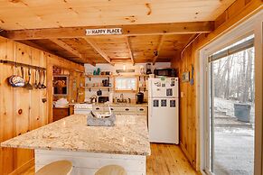Lovely Maine Cabin w/ Deck, Gas Grill & Fire Pit!