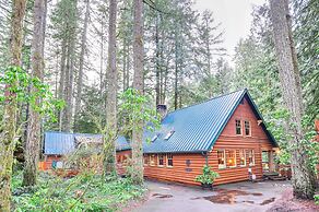 Forested 'minikahda Lodge' w/ Hot Tub Near Mt Hood