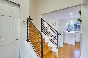 Modern Kirkland Home w/ Sauna & Outdoor Fireplace