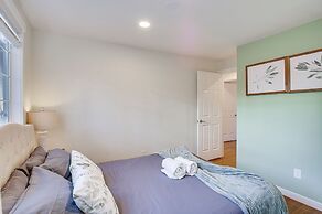 Modern Kirkland Home w/ Sauna & Outdoor Fireplace